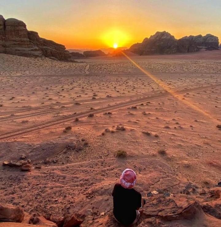 Moon City With Jeep Trips Wadi Rum Exterior foto