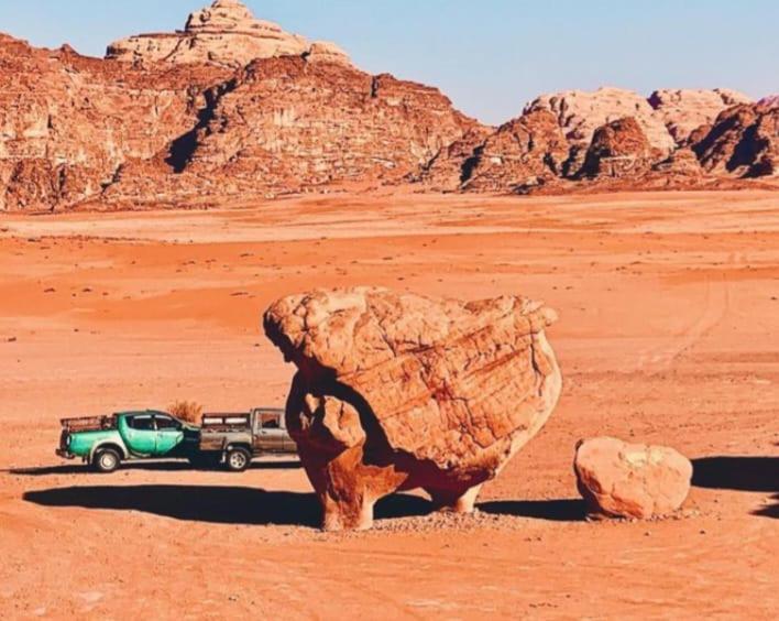 Moon City With Jeep Trips Wadi Rum Exterior foto